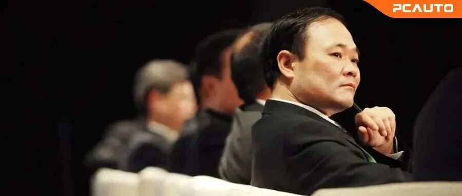 雷军都开始造车了，为何李书福却偏要跑去造手机？