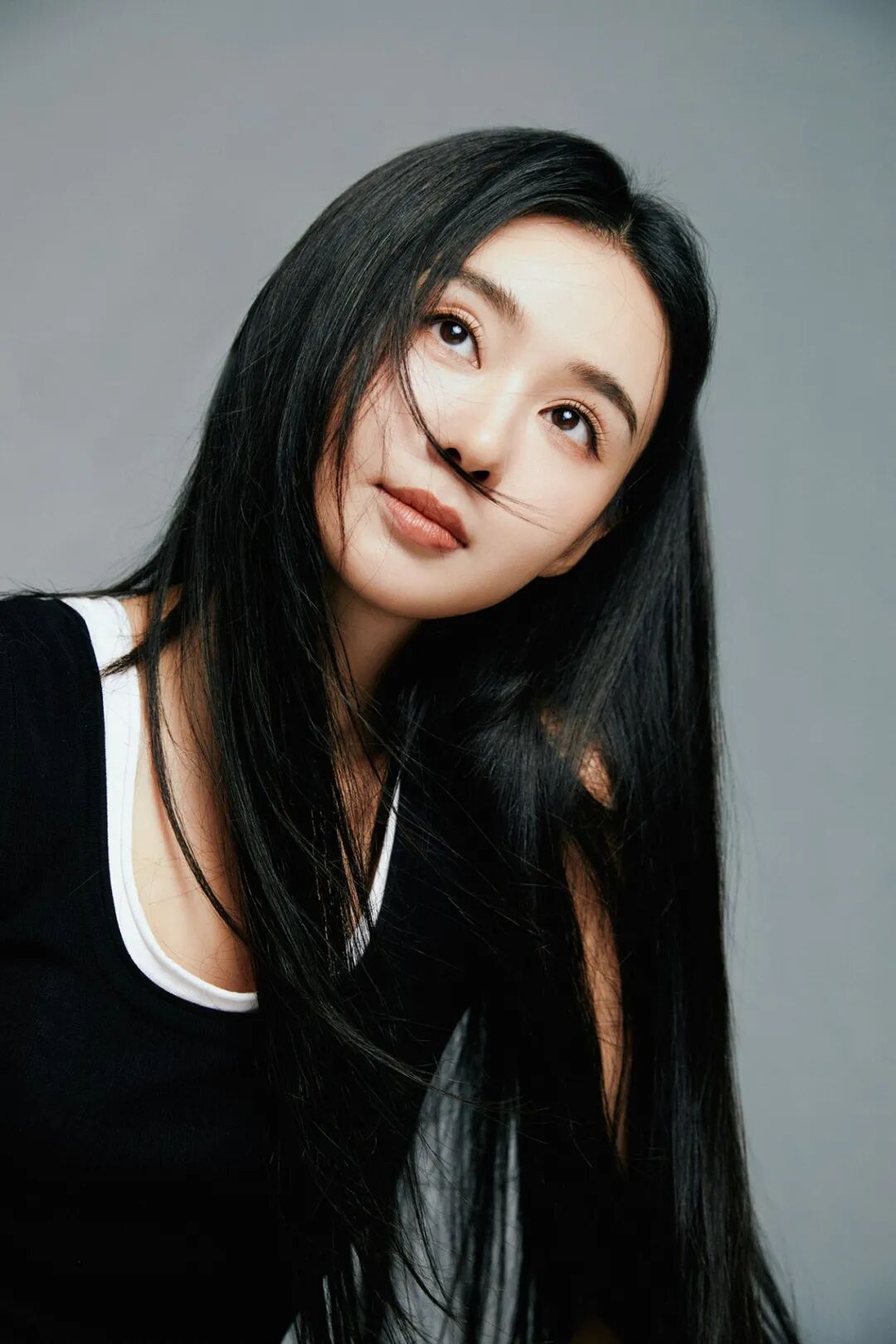 发声,面对潘樾时像小女孩般灵动却没有过分的感情……演员理解得准确