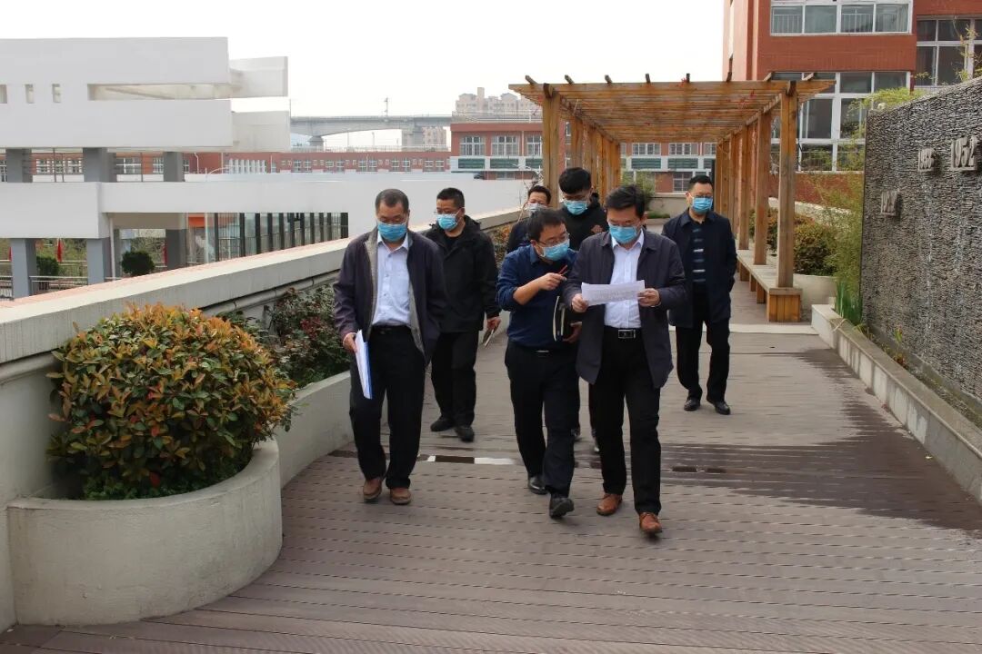 2、安全排查小组进行安全检查 (复制).jpg