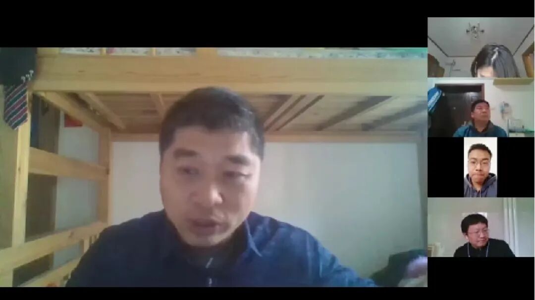 3、陈华老师主持会议 (复制).jpg