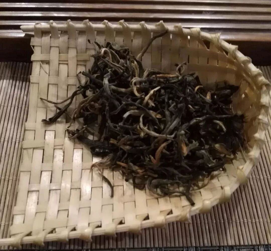 一杯红茶，迎接秋天的到来