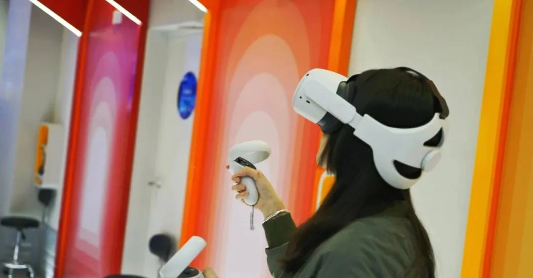vr体验馆投资大概多少 元宇宙之风吹热VR产业，线下体验店如今生意如何？