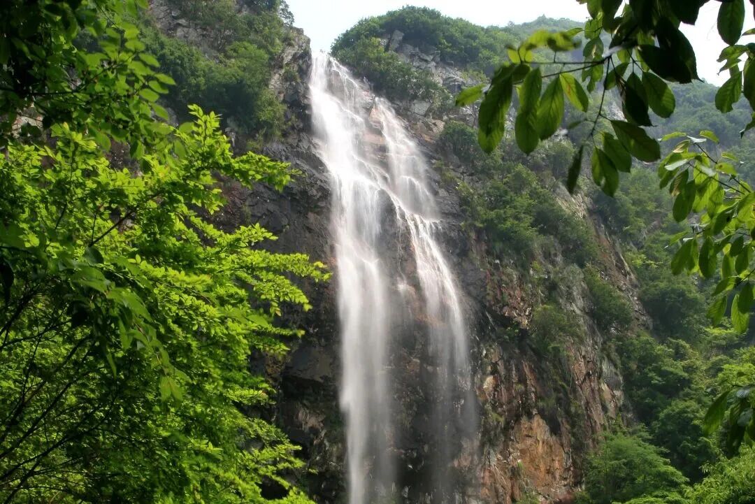 黄岩大瀑布1.jpg
