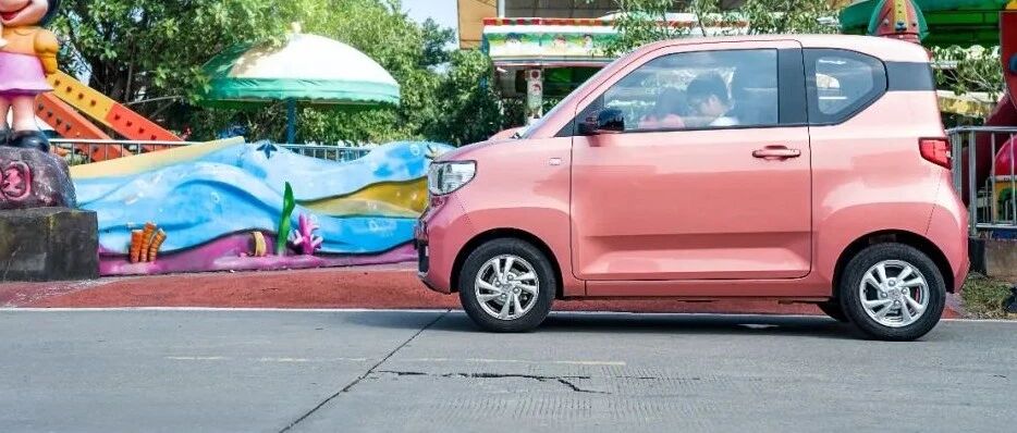 上市三月销量破3万辆，场景化试驾宏光MINI EV