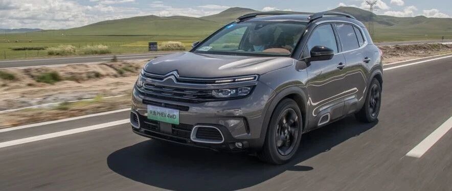 要玩就玩不一样的，天逸PHEV给你展现不一样的混动