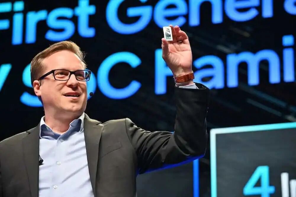 中国车企买买买，“征服”AI巨头｜CES 2024