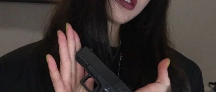 “A罩杯还大？！现在的客服也太野了吧哈哈哈哈哈哈！”