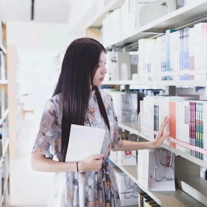 一个贫困生的10年