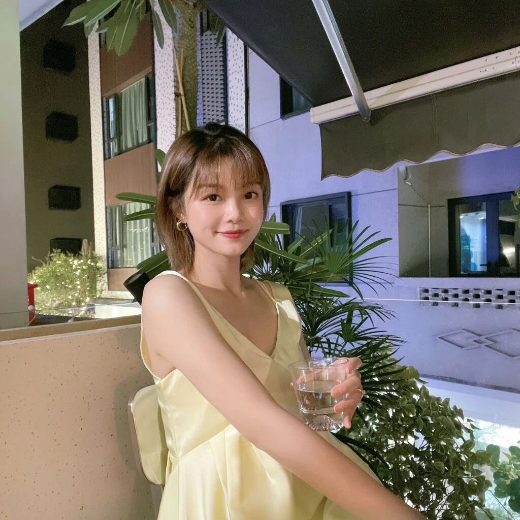 我是沈美丽ee