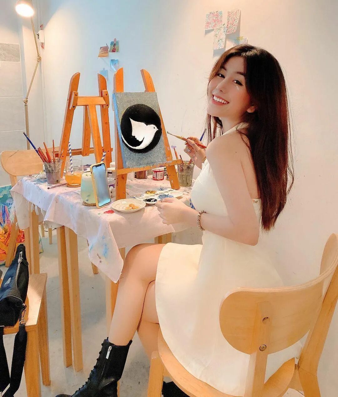 【美女】赵露思的脸、卡戴珊的身材，这个16岁“网红校花”真的没整吗？（组图） - 41