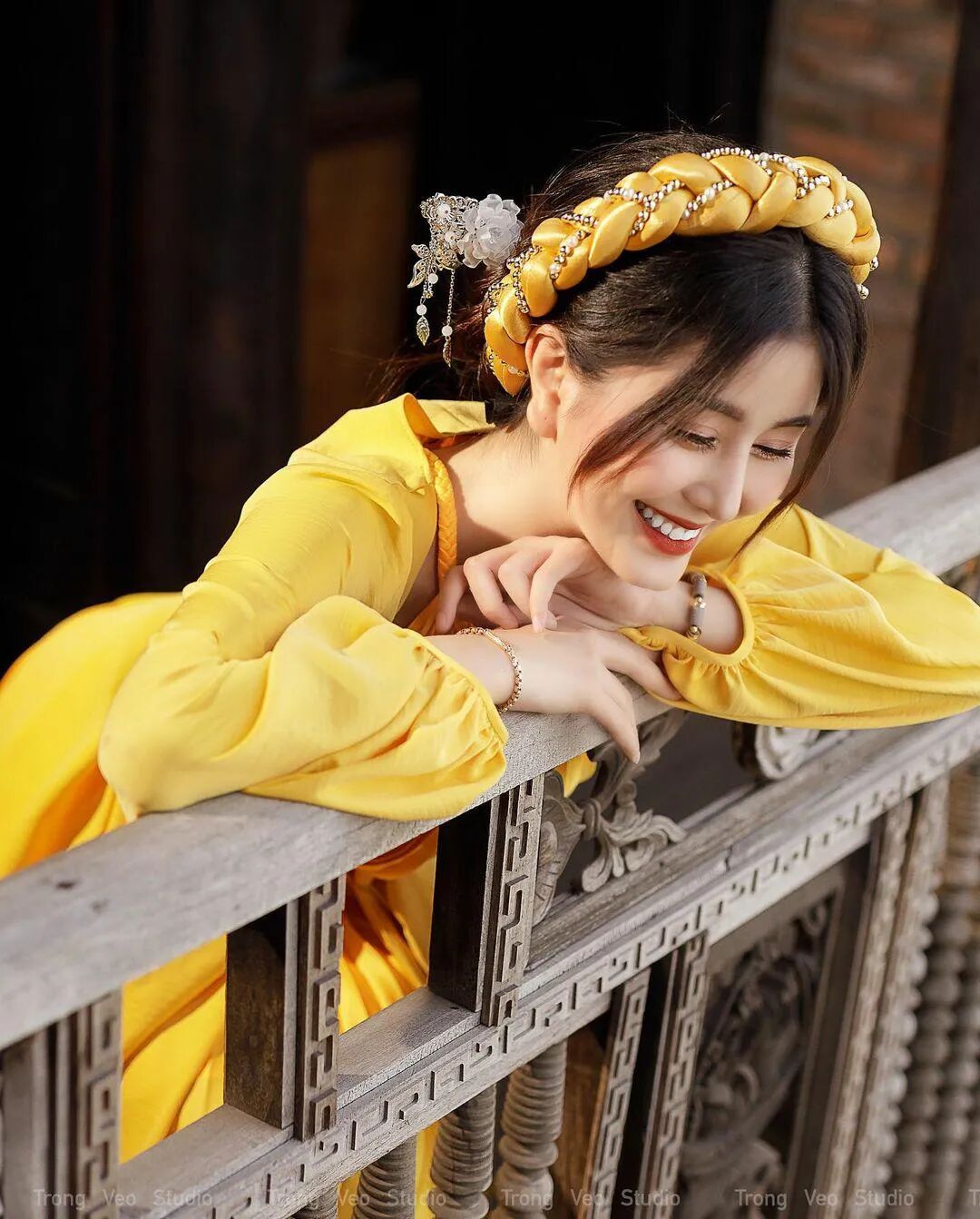 【美女】赵露思的脸、卡戴珊的身材，这个16岁“网红校花”真的没整吗？（组图） - 20