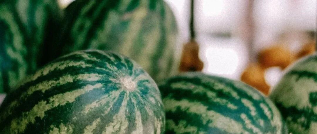 别在朋友圈显摆这些，看似有面子，实则很掉价