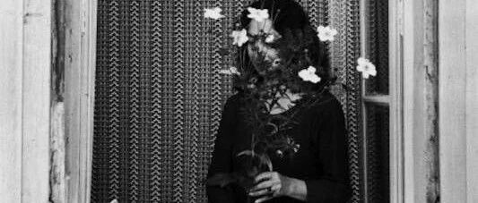 衣服破了可以缝，心碎了只有疼。|为你翻书·第1490期