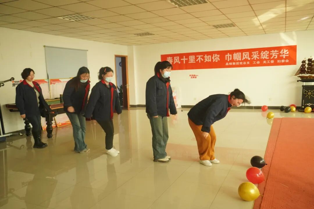 春风十里不如你 巾帼风采绽芳华