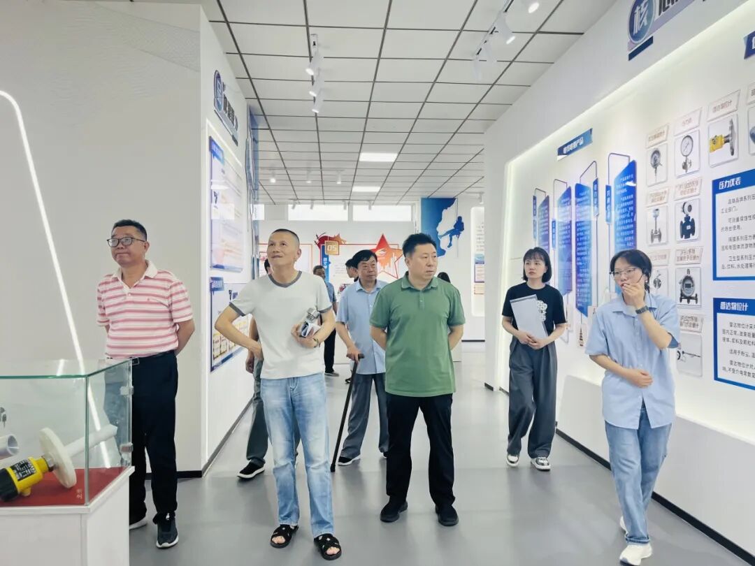 天長市科技型企業(yè)家協(xié)會(huì)第一屆理事會(huì)第三次會(huì)議圓滿召開