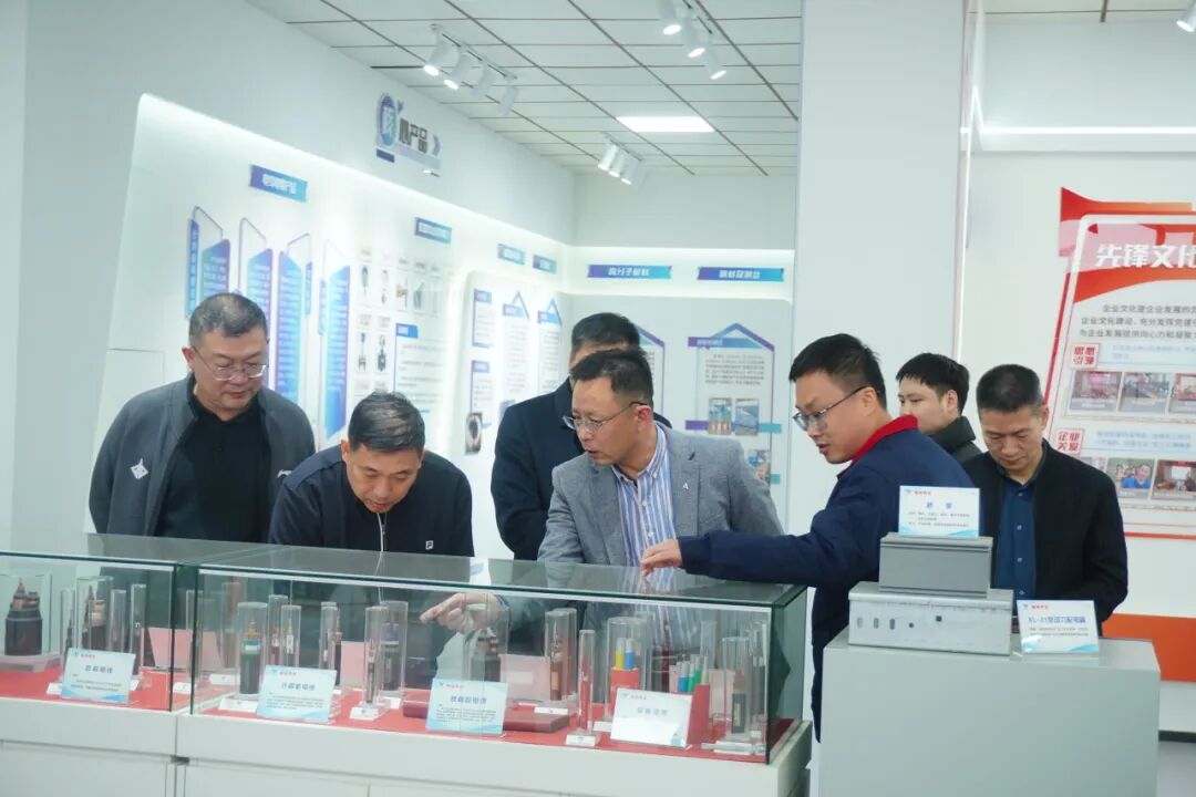 菏泽市牡丹区人民医院领导一行莅临考察交流