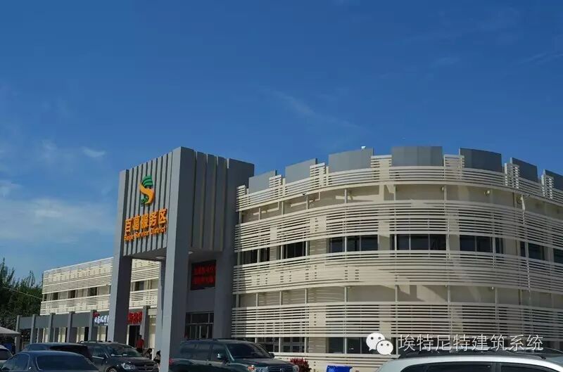 百葛服务区位于京藏高速公路(g6)北京段27公里处,毗邻世界著名的