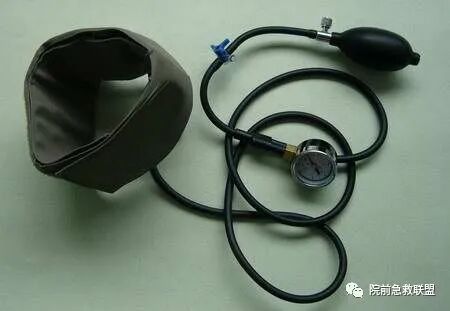 上肢夹板怎么用各种常见创伤急救措施，一文总结！_https://www.jmylbn.com_新闻资讯_第7张