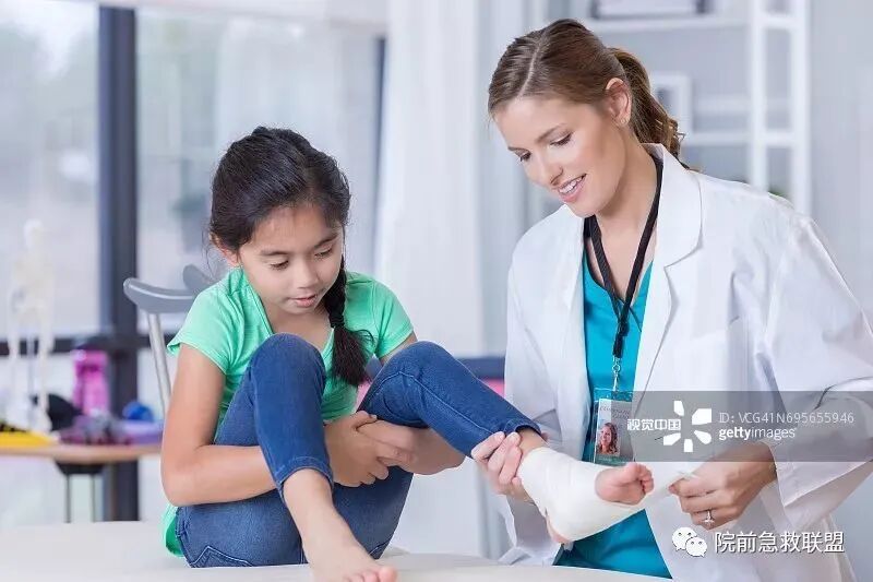 上肢夹板怎么用各种常见创伤急救措施，一文总结！_https://www.jmylbn.com_新闻资讯_第22张