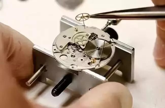 东方双狮新品机芯全面升级！