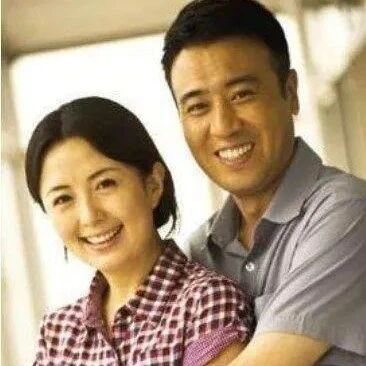 于和伟藏了30年的妻子原来是她,长相婉约大气撞脸杨童舒,比王丽坤好看太多