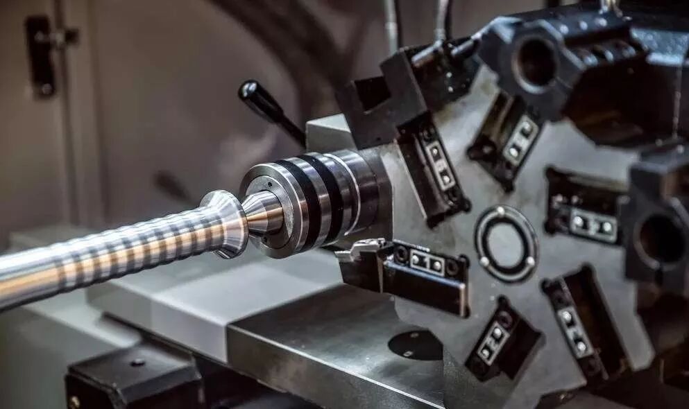 军工企业是如何有效解决细长轴加工难题！的图1