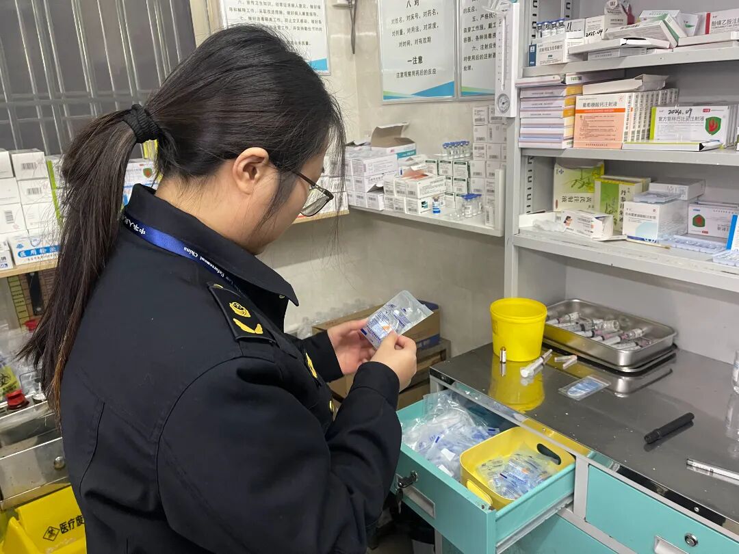 用过的医疗器械怎么处理涉嫌经营或使用过期药品、医疗器械？查！_https://www.jmylbn.com_新闻资讯_第7张