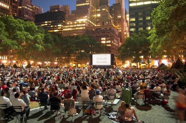 玩乐 夏天一起来看场露天电影吧 纽约留学生网