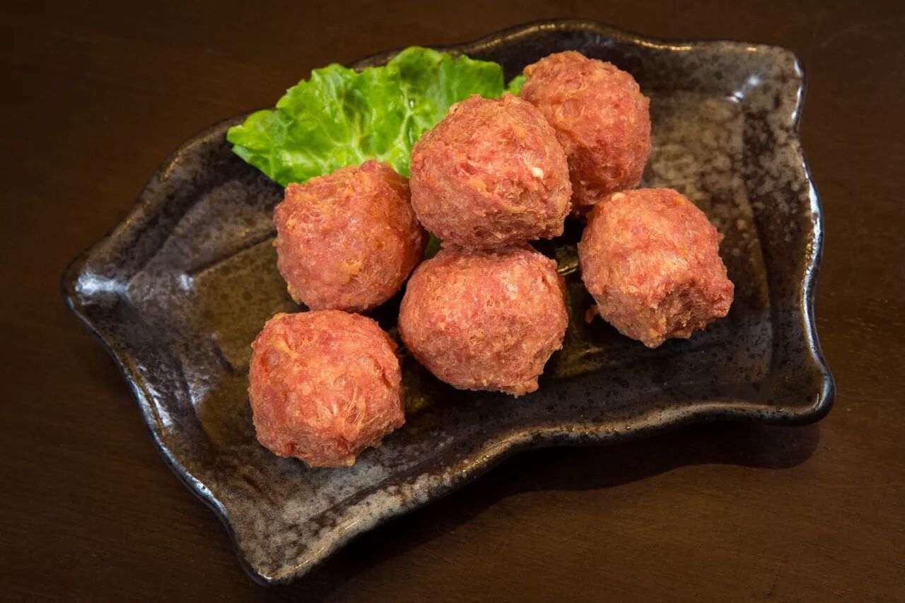 无数港台明星钟爱的台湾老字号火锅店,"黑武士"终于入驻上海了!