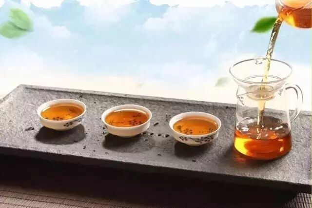 人到中年，请喝黑茶！