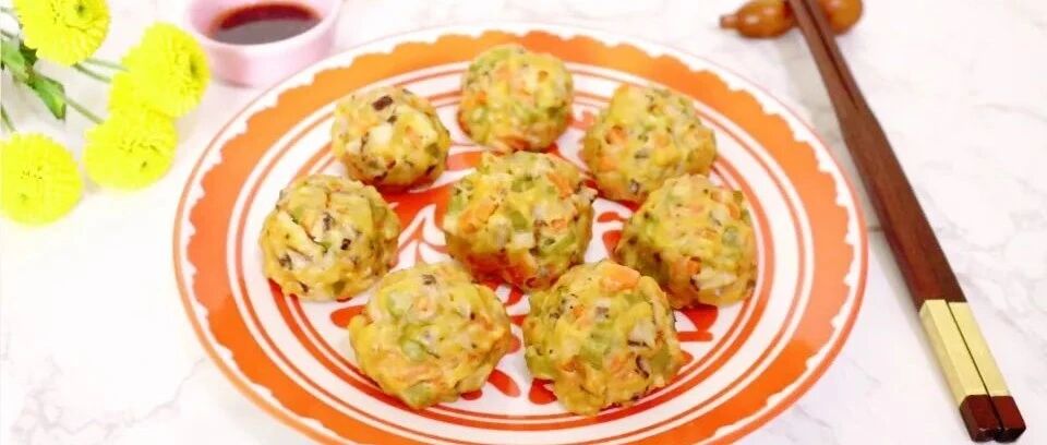 用这个蒸的丸子，香甜可口，营养不流失，健胃补肾，全家都爱吃