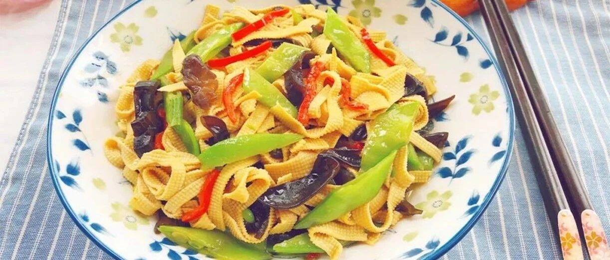 天热，这菜能令家人胃口大开，把汁往菜里一倒，上桌就光！