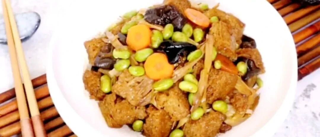 素食必吃的烤麸高蛋白和钙，补充营养所需，这个做法酱香浓郁，特别下饭