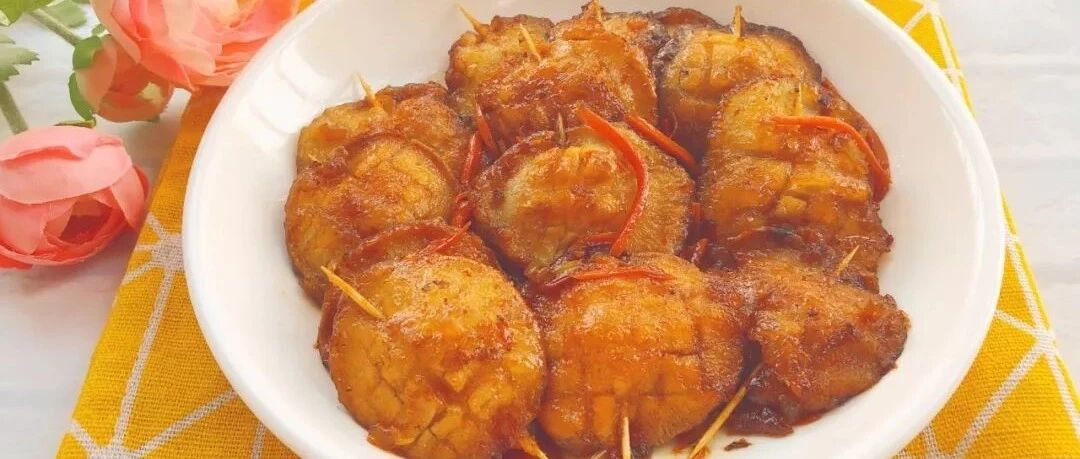 香菇新吃法，剪刀一剪、牙签一穿，营养比鲍鱼还高​！