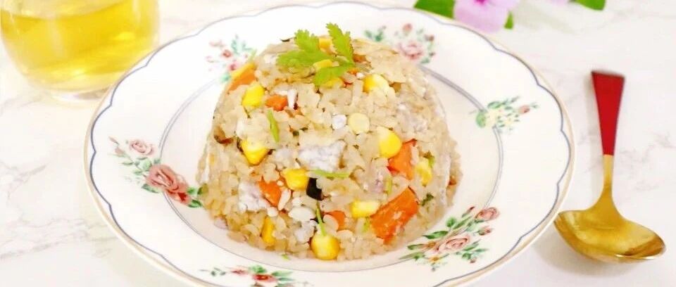冬天最爱这焖饭，开盖扑香而来，养胃护眼营养高，完胜煲仔饭还不上火