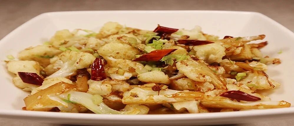 花菜这样炒，入味又爽口，百吃不腻，含丰富的类黄酮，常吃还能清血管