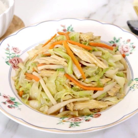 它是天然养胃菜，高维生素C，提高免疫力，多吃秋季感冒少