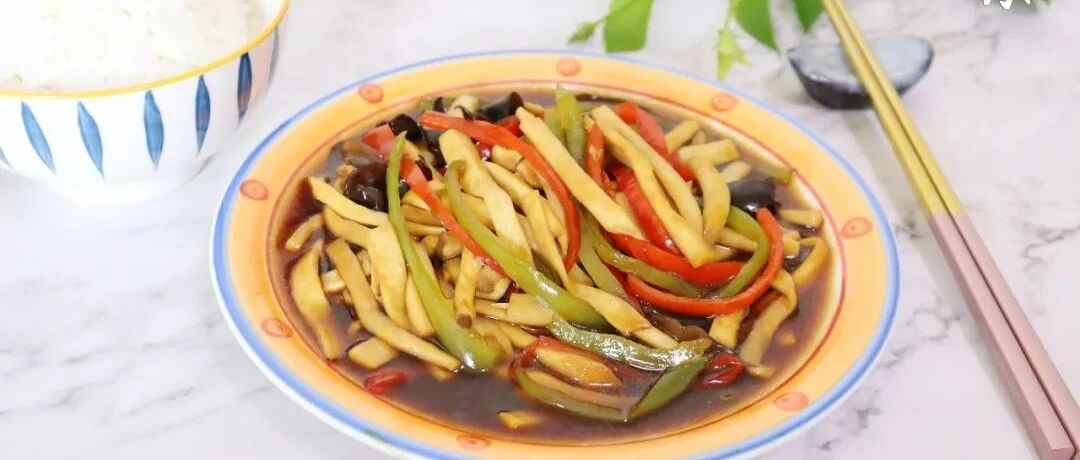 它是天然的“氨基酸宝库”，鲜美多汁，提高免疫力还特下饭！