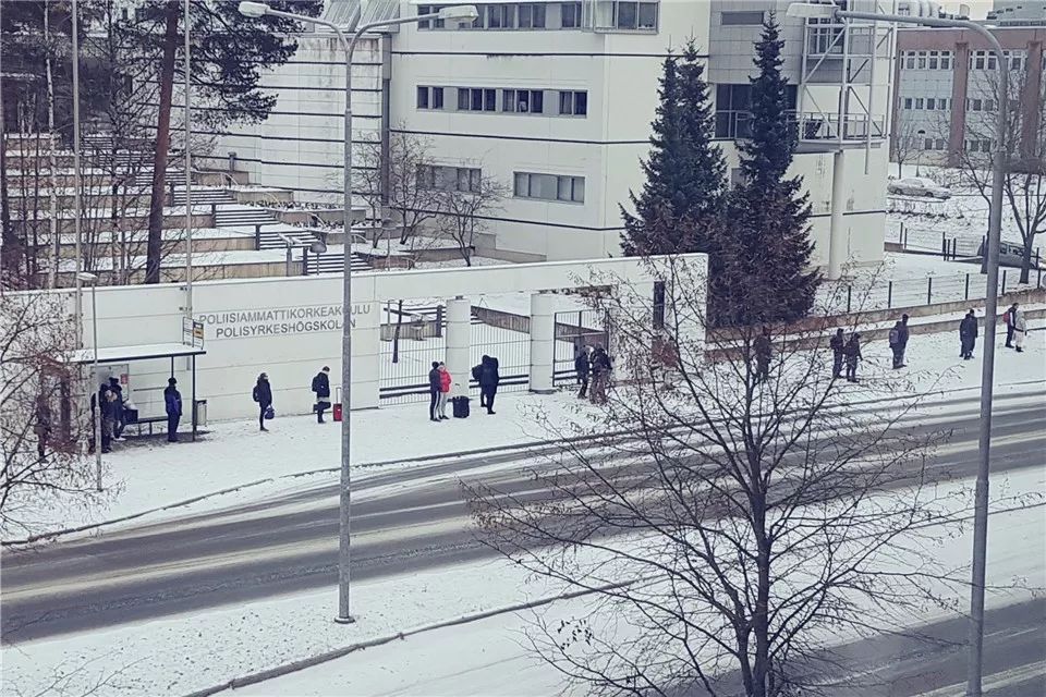 去了夏威夷才知道，女生不用穿bra；去了斐濟才知道，男人不愛穿褲子 未分類 第67張