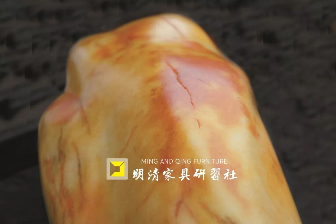 外星来客外形似“烤鸭”,146公斤,底价1.2亿 外星来客外形似“烤鸭”,146公斤,底价1.2亿