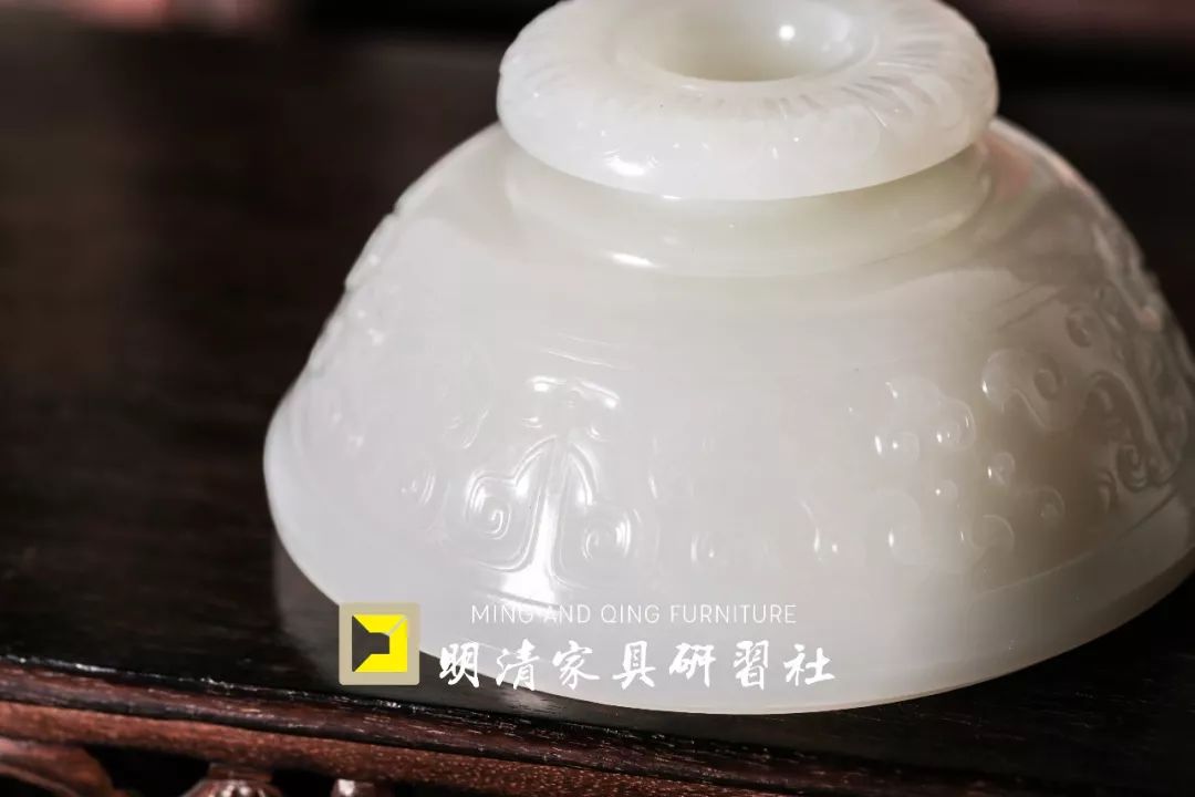 外星来客外形似“烤鸭”,146公斤,底价1.2亿 外星来客外形似“烤鸭”,146公斤,底价1.2亿