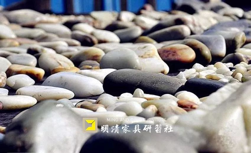 外星来客外形似“烤鸭”,146公斤,底价1.2亿 外星来客外形似“烤鸭”,146公斤,底价1.2亿