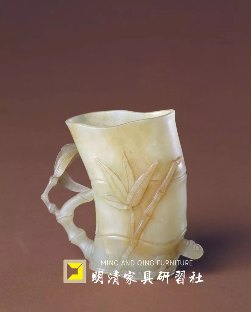 外星来客外形似“烤鸭”,146公斤,底价1.2亿 外星来客外形似“烤鸭”,146公斤,底价1.2亿