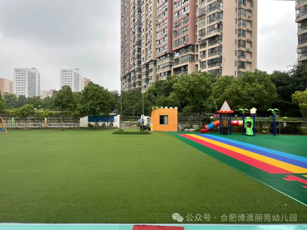 名潜抢劫作案抓逃被后化