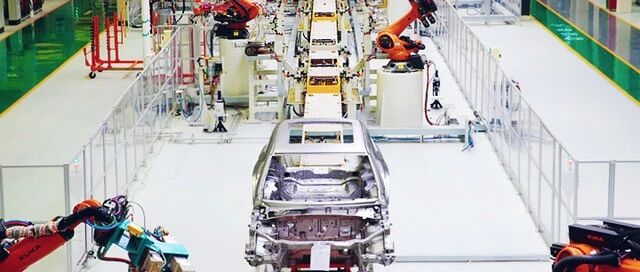 上饶造车“进与退”