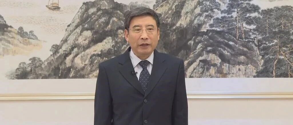 苗圩：亟须建立自主可控的车规级芯片产业体系