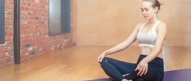 夏天脖子酸痛不要轻易扭动！这些伤颈椎的事要注意！