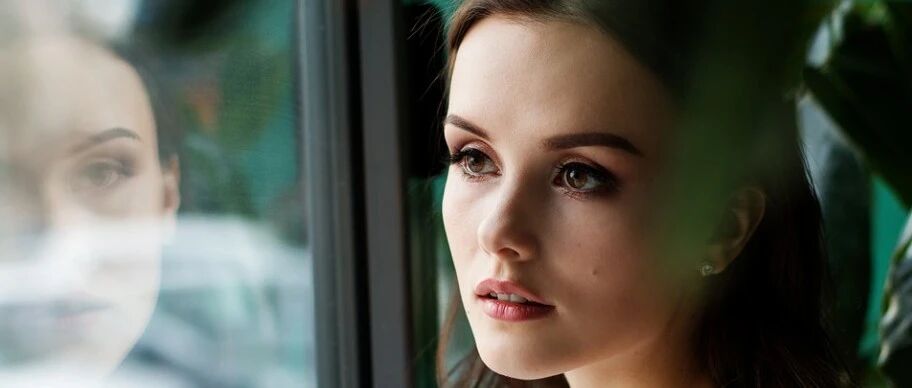 一到冬天就迎风流泪？这是怎么了？伴有这些症状的千万要小心！几个方法帮你缓解~