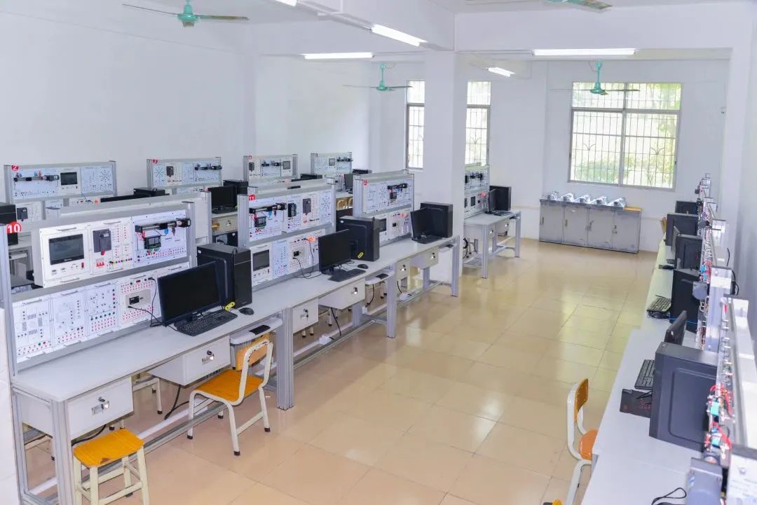 广东省高新技术高级技工学校