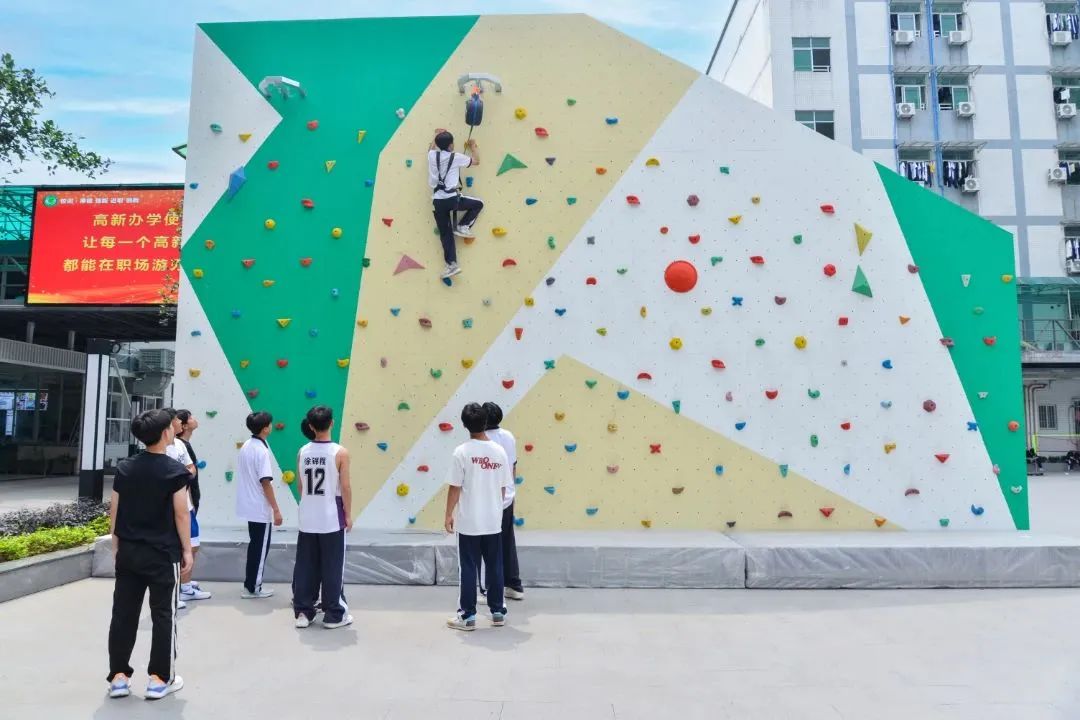 广东省高新技术高级技工学校